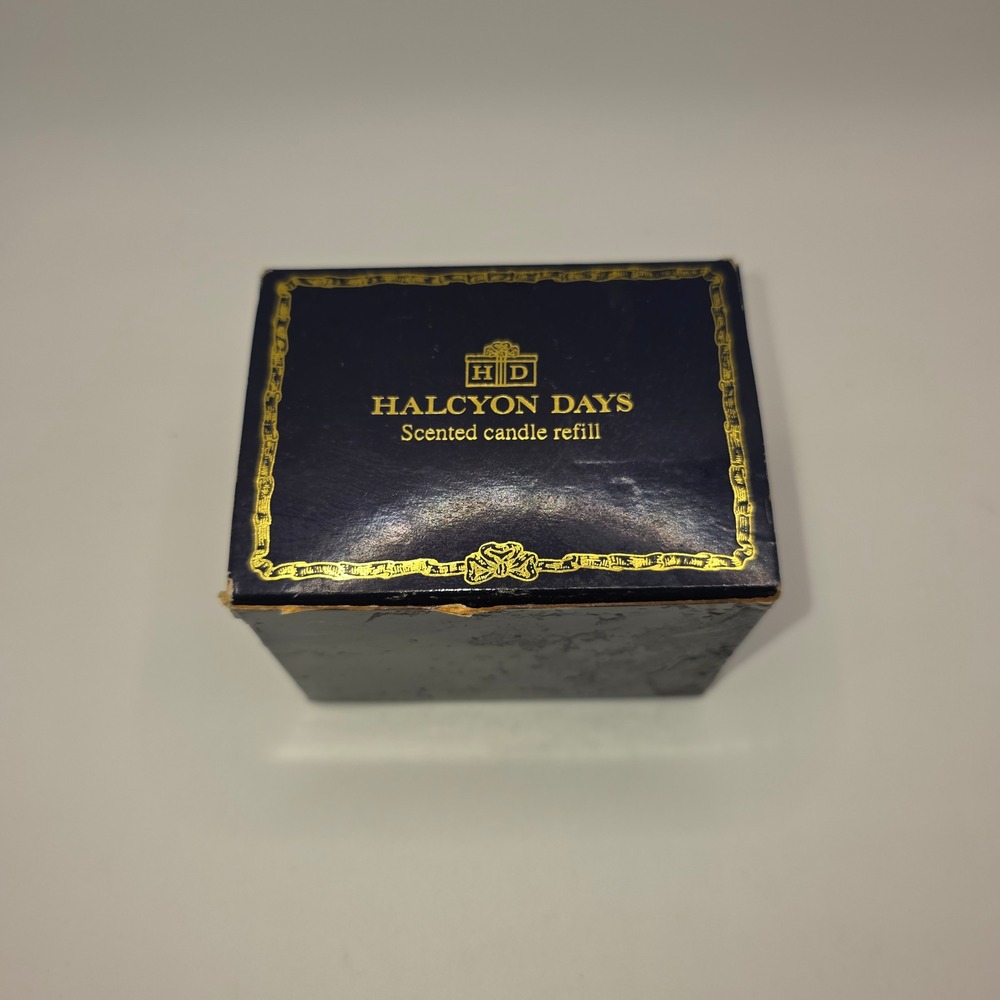 Halcyon Days London Scented Candlelight Refill for Small Oval Bone China Vase‎